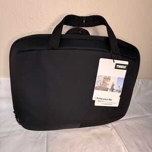 Thule Case Laptop 14" Attache BLACK New - Measures 16.6x4.3x15.8 in. With Strap.